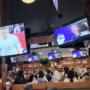 Oakland Athletic Club - Sports Bars Near Me - Oakland, California Oakland Athletic Club - Sports Bars Near Me - Oakland, California