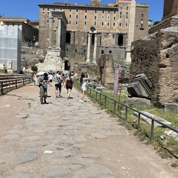 Foro Romano - Landmarks & Historical Buildings Near Me - Rome, RM Foro Romano - Landmarks & Historical Buildings Near Me - Rome, RM