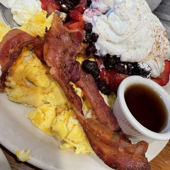 Red Apple Cafe - Amazingly presented - Breakfast & Brunch Near Me - Fresno, California Red Apple Cafe - Amazingly presented - Breakfast & Brunch Near Me - Fresno, California
