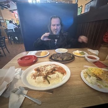 Ojeda's - Buñelo Combo Plate Fajitas - Mexican Near Me - Dallas, Texas Ojeda's - Buñelo Combo Plate Fajitas - Mexican Near Me - Dallas, Texas
