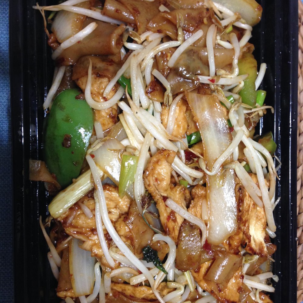 Super Wok - Drunken noodles with white meat chicken - Asian Fusion Near Me - Nottingham, Maryland Super Wok - Drunken noodles with white meat chicken - Asian Fusion Near Me - Nottingham, Maryland