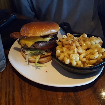 Outback Steakhouse - Outbacks No-Rules Burger w/Steakhouse Mac and Cheese. - Steakhouses Near Me - Wayne, New Jersey Outback Steakhouse - Outbacks No-Rules Burger w/Steakhouse Mac and Cheese. - Steakhouses Near Me - Wayne, New Jersey