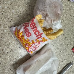 Big T's Restaurant - Cheese Burger and Fries