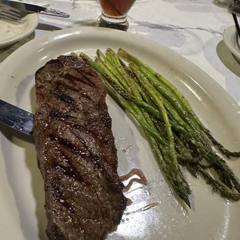 Colorado Grill - Sirloin with asparagus - American Near Me - White House, Tennessee Colorado Grill - Sirloin with asparagus - American Near Me - White House, Tennessee