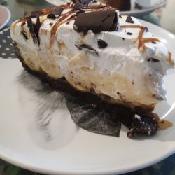 Mosia Cafe - Banana cream pie