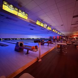 Bowlero Vernon Hills