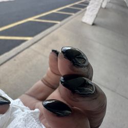 Pretty Nails & Spa - A hot mess!!! Do NOT get your nails done here....