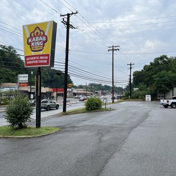 Kabab King - View from the busy McKnight road - Pakistani Near Me - Pittsburgh, Pennsylvania