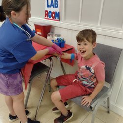 Little Stethoscopes Summer Camp - Lab simulation center