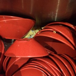 Ye's Buffet - Food in "clean" bowls