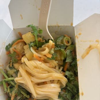 honeygrow - Salad Near Me - Collegeville, Pennsylvania