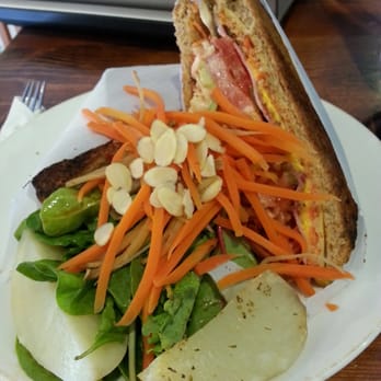 Spero Spera - Mix tomato - Coffee & Tea Near Me - Honolulu, Hawaii