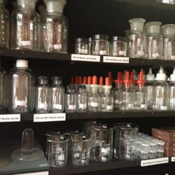 St Luke Artist Colourmen - Bottles for colours ::::