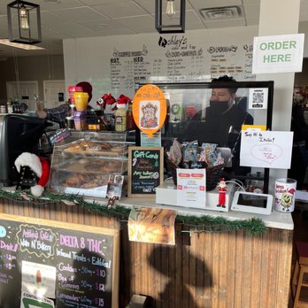 Ashley's Cafe & Tap - Themed Cafes Near Me - Elmwood Park, Illinois