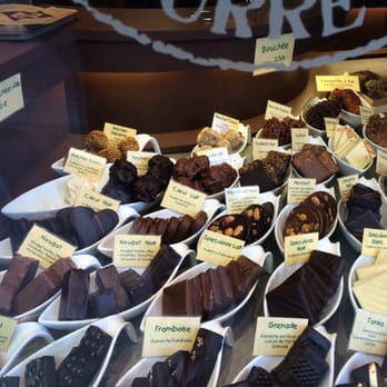 L'Atelier du Chocolat - Window view - Chocolatiers & Shops Near Me - Toulouse, 31 L'Atelier du Chocolat - Window view - Chocolatiers & Shops Near Me - Toulouse, 31