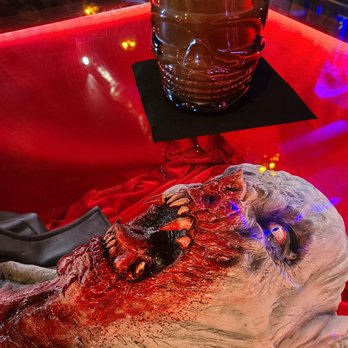 SpookEasy Lounge - Death on the Beach, with a friend - Tea Rooms Near Me - Tampa, Florida