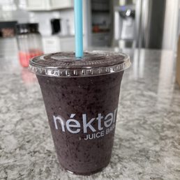smoothie with banana, blueberry, pea protein, spinach, kale smoothie with banana, blueberry, pea protein, spinach, kale