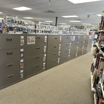Dragon's Lair Comics - Comic Books Near Me - Omaha, Nebraska