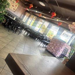 Unfortunately empty at lunch time. Unfortunately empty at lunch time.