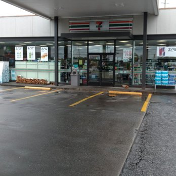 7-Eleven - the outside of a convenience store - Convenience Stores Near Me - Greenwood, South Carolina 7-Eleven - the outside of a convenience store - Convenience Stores Near Me - Greenwood, South Carolina