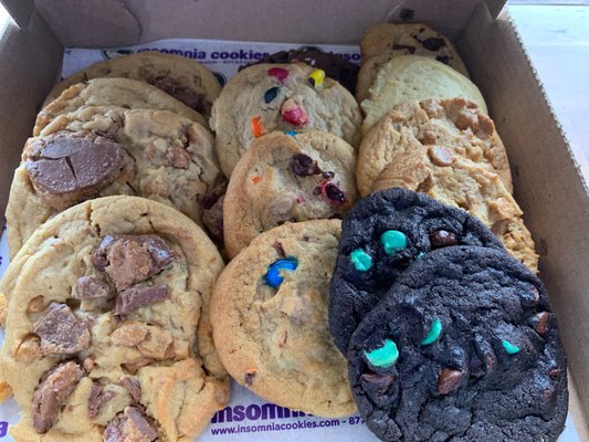 Insomnia Cookies 367 S Main St Akron Oh Bakeries Mapquest