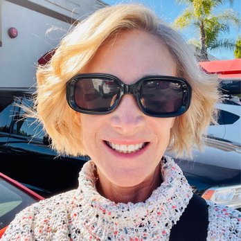 EJ Keshishian - Love my beach waves! - Hair Stylists Near Me - South Pasadena, California EJ Keshishian - Love my beach waves! - Hair Stylists Near Me - South Pasadena, California