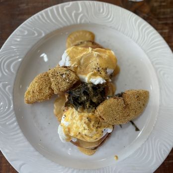 Soco Thornton Park - Southern style eggs Benedict - Southern Near Me - Orlando, Florida Soco Thornton Park - Southern style eggs Benedict - Southern Near Me - Orlando, Florida