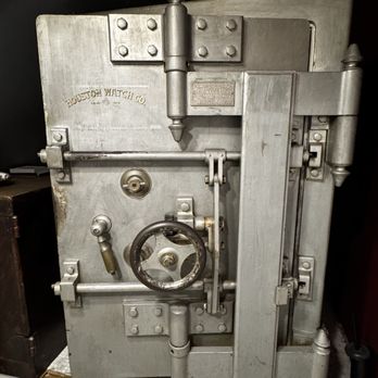 Houston Watch Co - There's a safe in the bathroom! - Cocktail Bars Near Me - Houston, Texas Houston Watch Co - There's a safe in the bathroom! - Cocktail Bars Near Me - Houston, Texas