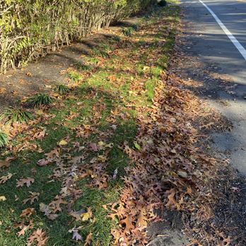 Augusta Lawn Care Services - From home leaves left undone - Snow Removal Near Me - East Quogue, New York