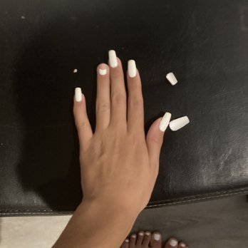 Amber T Nails - within the same week i got them done - Nail Salons Near Me - Tarzana, California
