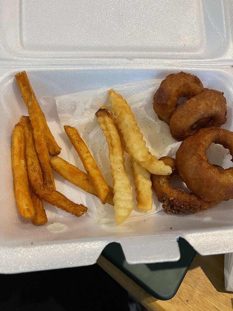 Byrum's Grocery & Grill Logo