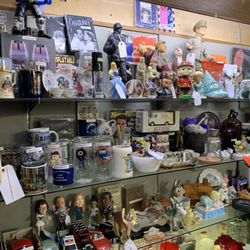 The Antique Village - Items/both