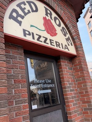 Red Rose Pizzeria by null
