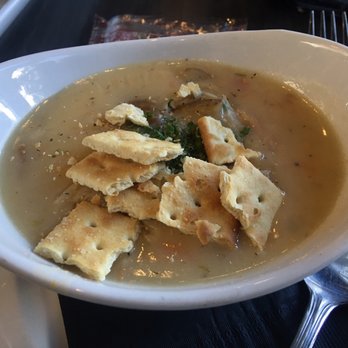 Valley Ridge Golf Club - Clam chowder with crackers - Golf Near Me - Calgary, Alberta Valley Ridge Golf Club - Clam chowder with crackers - Golf Near Me - Calgary, Alberta