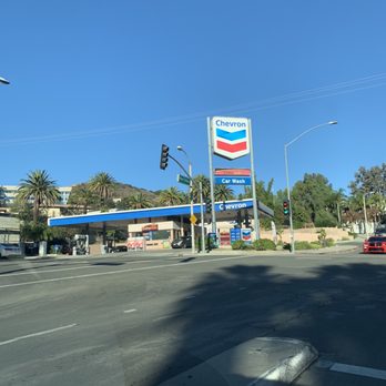 Chevron - Street view sign - Convenience Stores Near Me - Calabasas, California Chevron - Street view sign - Convenience Stores Near Me - Calabasas, California