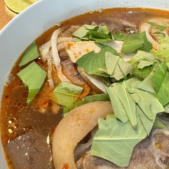 Quan Ngon Bistro - Vietnamese Near Me - Pinellas Park, Florida