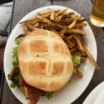 Boulder Dam Brewing Co. - Brewpub Burger - Breweries Near Me - Boulder City, Nevada Boulder Dam Brewing Co. - Brewpub Burger - Breweries Near Me - Boulder City, Nevada