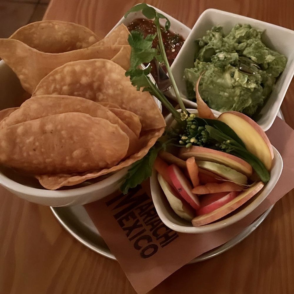 Mariachi Mexico - Guacamole and chips. Side of crudités (extra charge) - Mexican Near Me - Armonk, New York Mariachi Mexico - Guacamole and chips. Side of crudités (extra charge) - Mexican Near Me - Armonk, New York