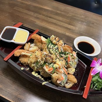 B Town Burger Sushi Bar - Dragon Roll - Burgers Near Me - Casselberry, Florida