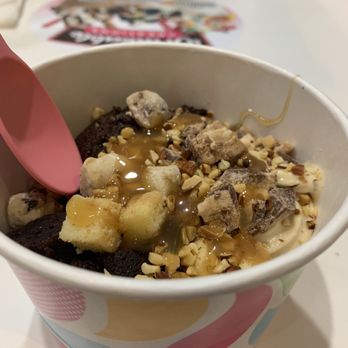 Yogurtland - Ice Cream & Frozen Yogurt Near Me - Pasadena, California