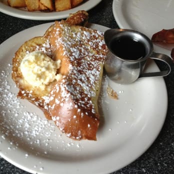 Studio One Cafe - Challah French toast - Breakfast & Brunch Near Me - Eugene, Oregon