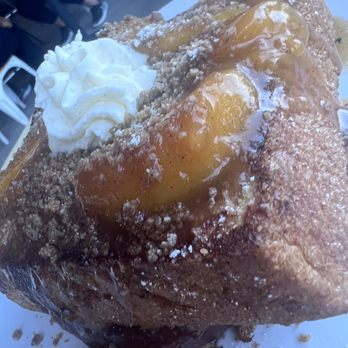 Brunch & Sip - Peach Cobbler French Toast!! "AhhhhhMazing" - Coffee & Tea Near Me - Phoenix, Arizona Brunch & Sip - Peach Cobbler French Toast!! "AhhhhhMazing" - Coffee & Tea Near Me - Phoenix, Arizona