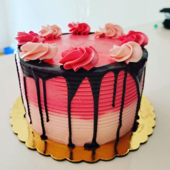 Baked In Brooklyn Bakery Store - Vanilla cake - Bakeries Near Me - Brooklyn, New York Baked In Brooklyn Bakery Store - Vanilla cake - Bakeries Near Me - Brooklyn, New York