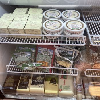 Underhill Cheese - Cheese Shops Near Me - Prosser, Washington