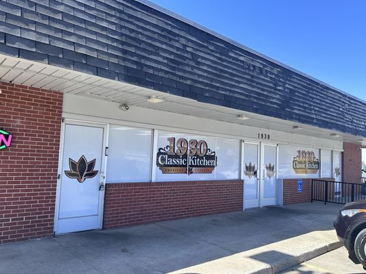 1930 CLASSIC KITCHEN - Updated August 2025 - 28 Photos & 15 Reviews ...