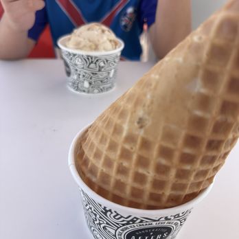 Afters Ice Cream - Cookie butter Double Scoop - Desserts Near Me - Pasadena, California