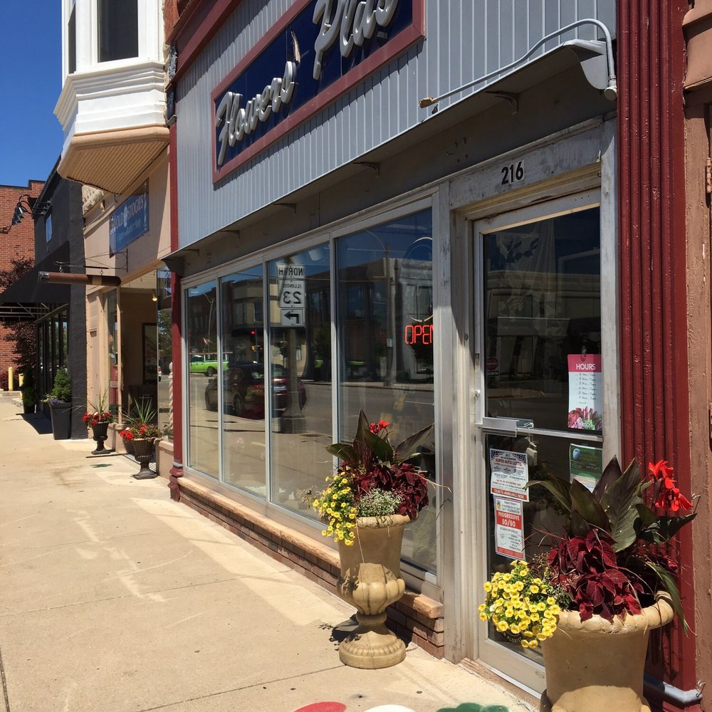 Flowers Plus - Florists Near Me - Streator, Illinois
