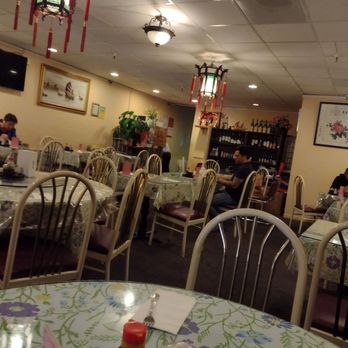 Hunan Empire - Dining room - Chinese Near Me - San Francisco, California Hunan Empire - Dining room - Chinese Near Me - San Francisco, California
