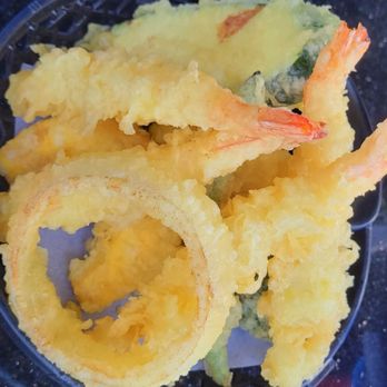 Mikomi Sushi - Mixed tempura - Sushi Bars Near Me - West Covina, California Mikomi Sushi - Mixed tempura - Sushi Bars Near Me - West Covina, California