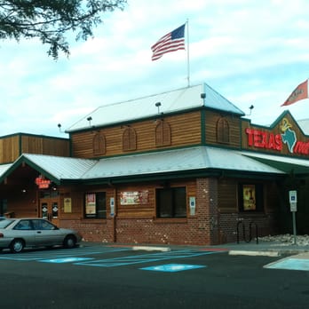 Texas Roadhouse - Potato ws charcoal black!? Burned/servd it. Some1 els deliverd it, not our servr John. Shift mgr (gal) took it-NO APOLGIES FRM MGR. Done - Steakhouses Near Me - Holmdel, New Jersey